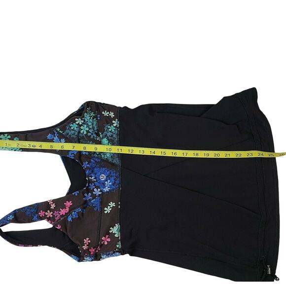 Lululemon Tame Me Tank Petal Pop Floral Black Print size 6 - Picture 6 of 6